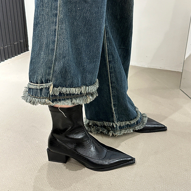 Bottes élégantes pour dames avec bout pointu et talon carré Chic und Stil