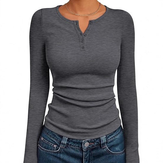 Chemise à manches longues ajustée pour femmes avec patte de boutonnage et structure en rib Chic und Stil