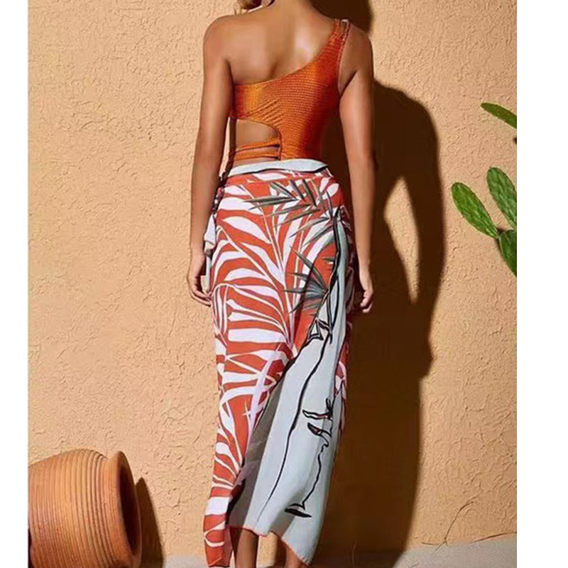 Maillot de bain une pièce pour femme avec découpes raffinées et jupe élégante Chic und Stil