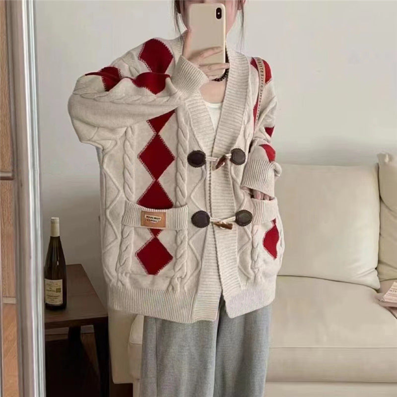 Cardigan pour femmes en tricot épais avec motif losange romantique et boutons en bois décoratifs Chic und Stil