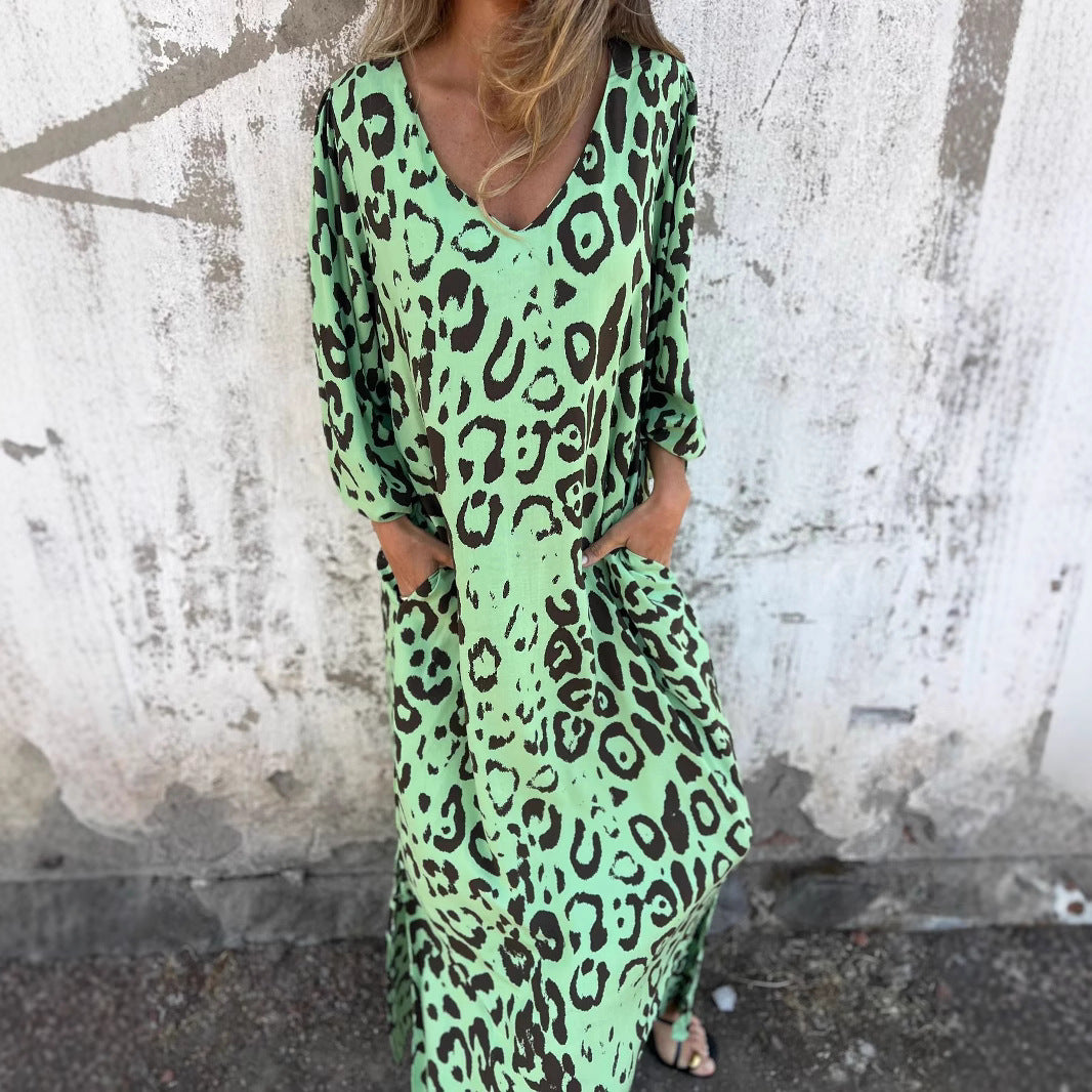 Robe maxi pour femmes avec un motif léopard moderne et des poches pratiques Chic und Stil