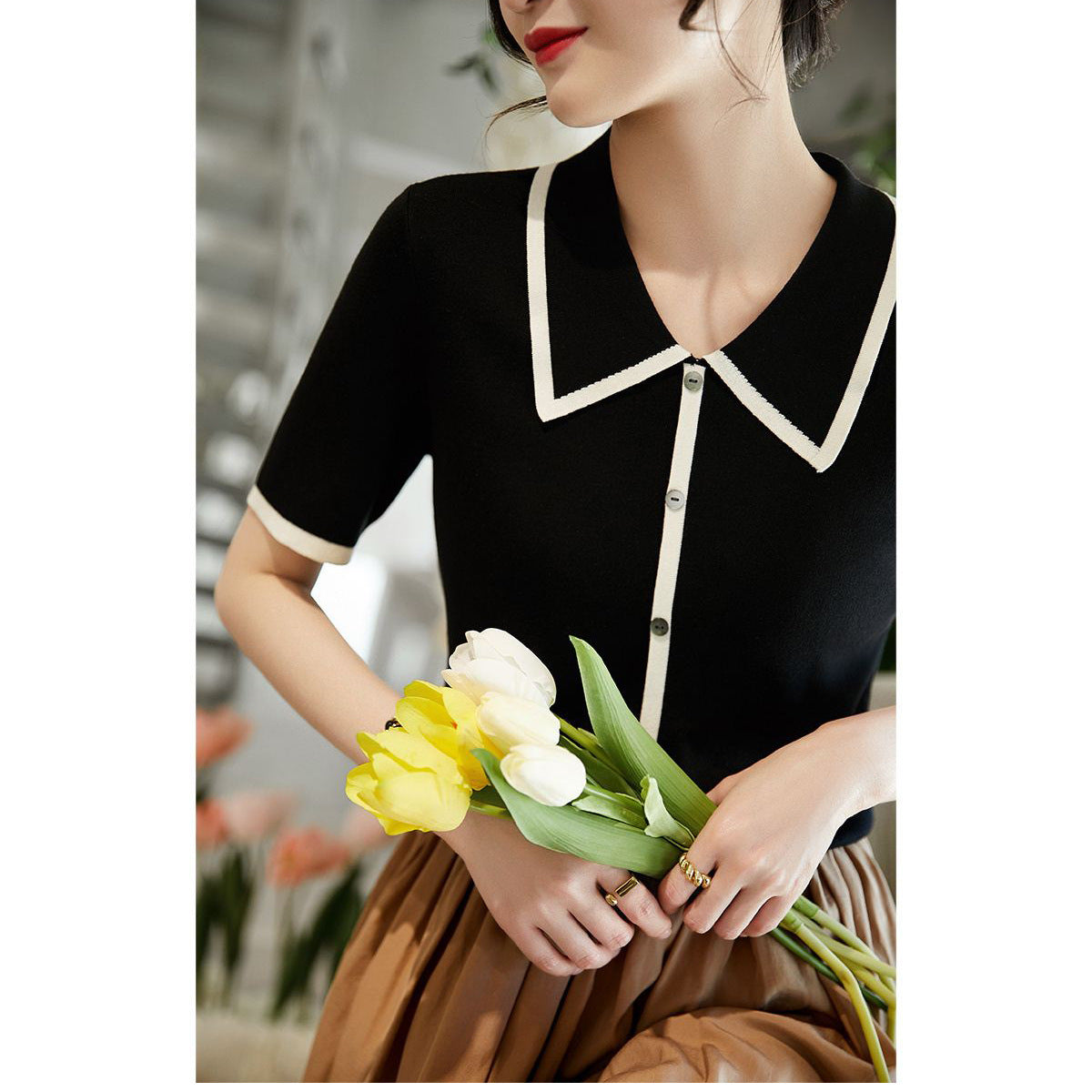 Blouse polo à manches courtes pour femmes avec bord contrasté Chic und Stil