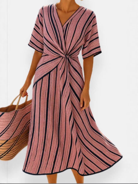 Robe portefeuille aérienne pour femmes avec nœud latéral et décolleté en V Chic und Stil