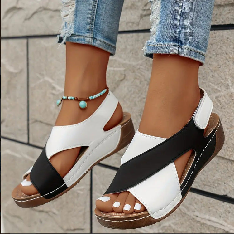 Sandales de vacances élégantes pour femmes avec semelle confortable et système de fermeture tendance Chic und Stil