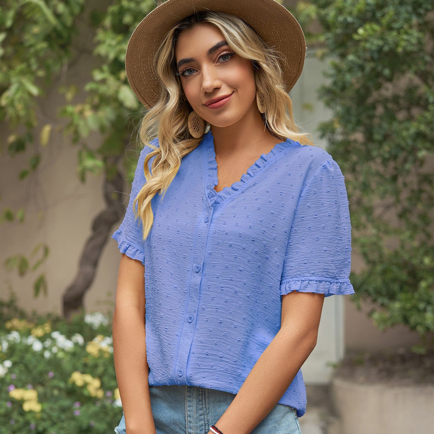 Women's blouse with ruffle details and light structured fabric Chic und Stil