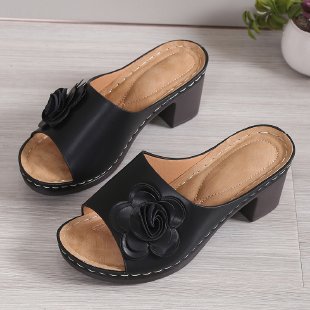 Sandales confortables pour femmes avec design de fleurs Chic und Stil