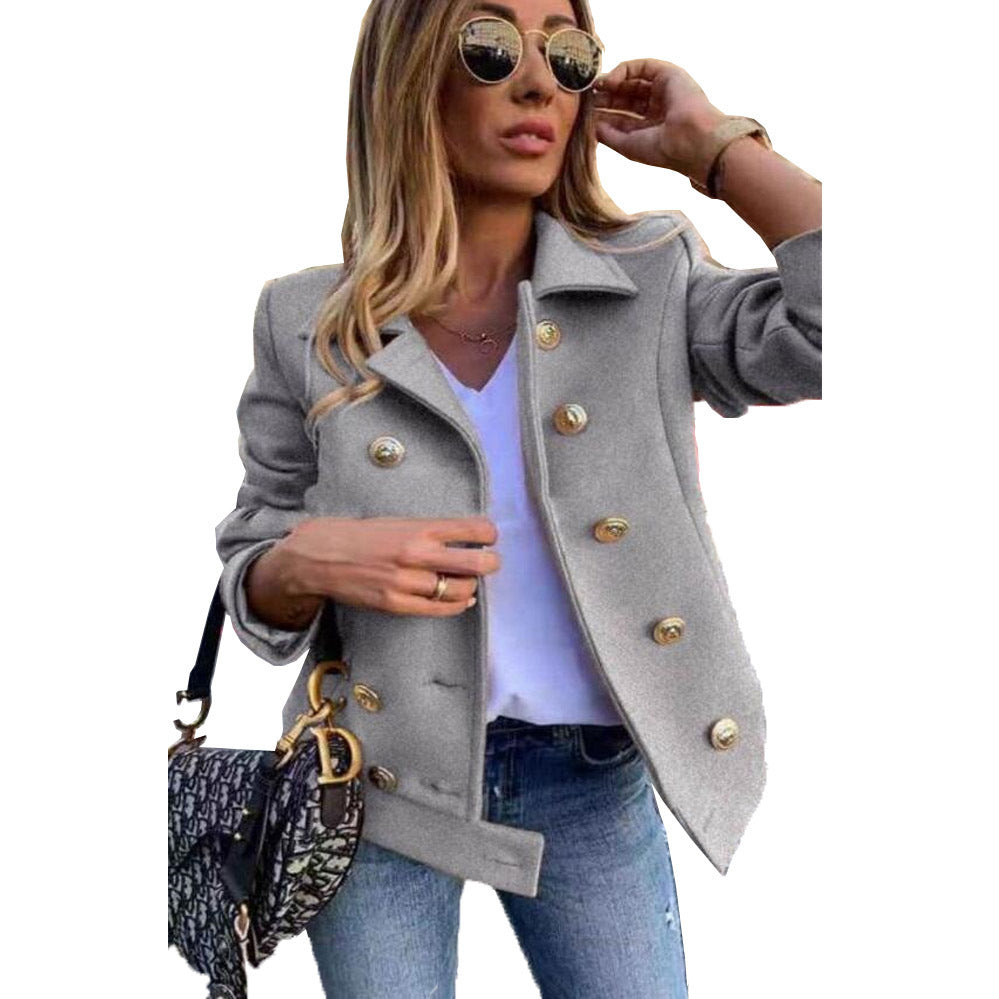 Vêtements pour femmes JACKKE avec des boutons dorés et une coupe décontractée Chic und Stil