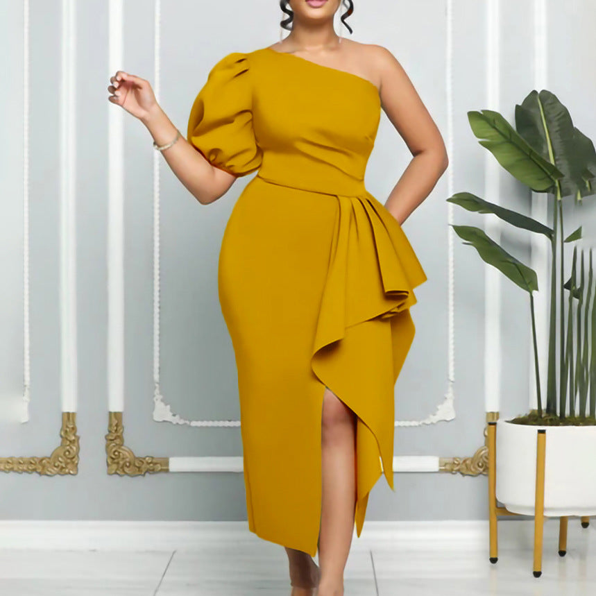 Dames Robe Élégante à Épaule Unique avec Élément Drapé Fluide Chic und Stil