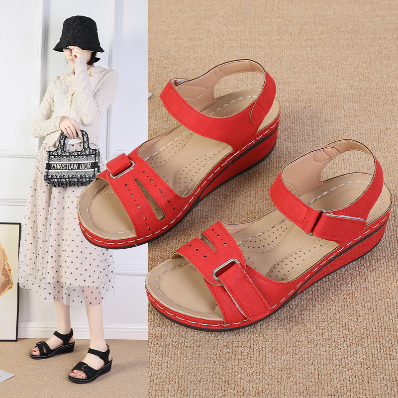 Sandales compensées de confort réglables pour femmes Chic und Stil