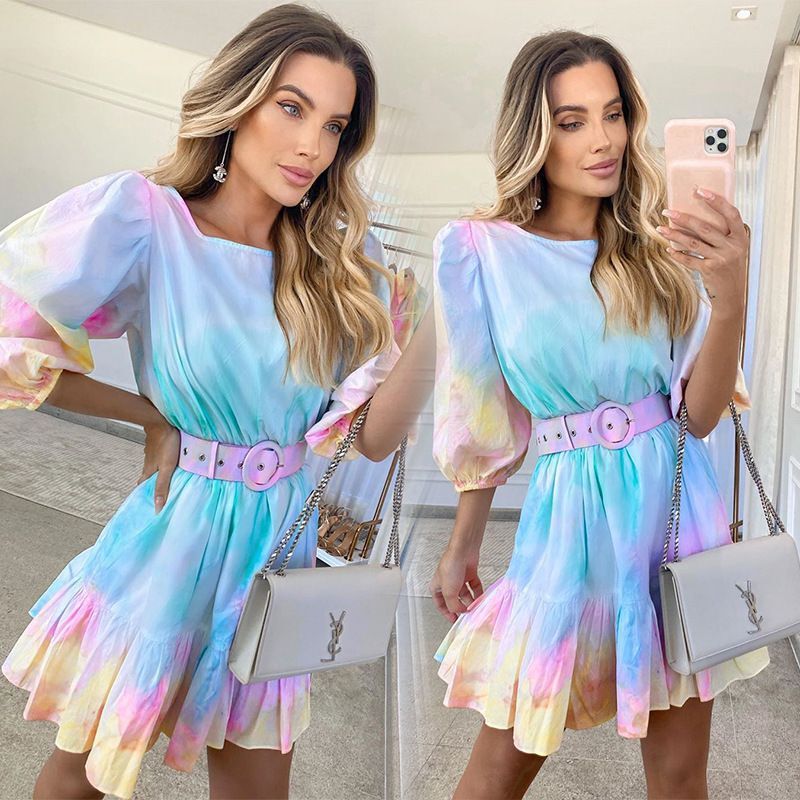 Robe mini à manches bouffantes avec ceinture taille Chic und Stil pour femmes