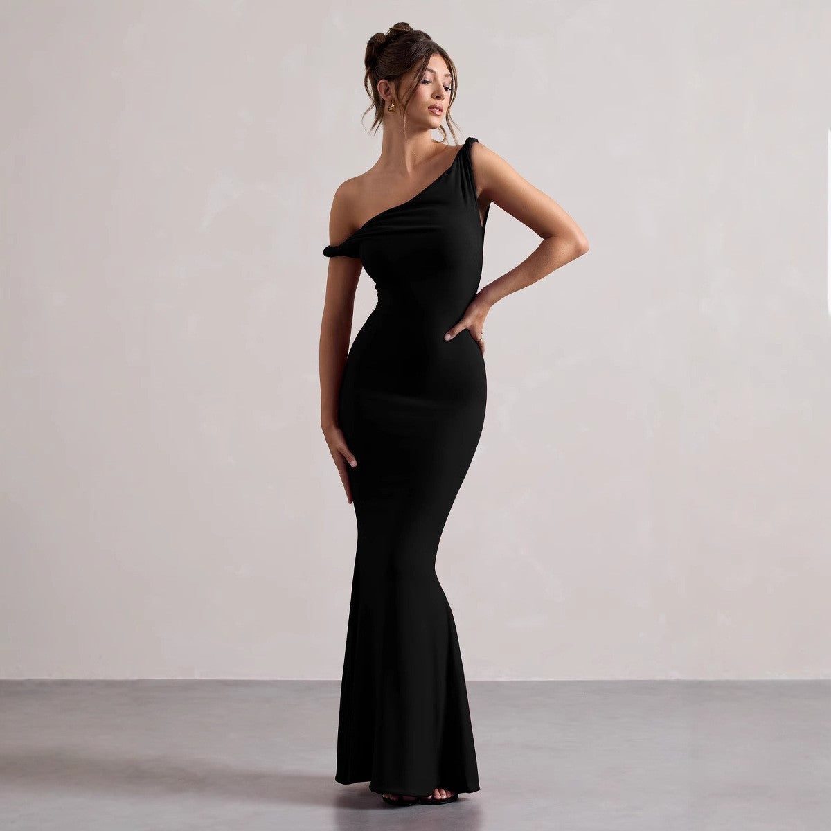 Robe maxi à une épaule élégante Chic und Stil