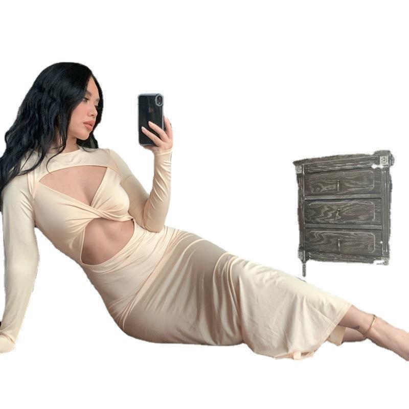 Robe Cut-Out pour femmes avec long manches et design raffiné Chic und Stil