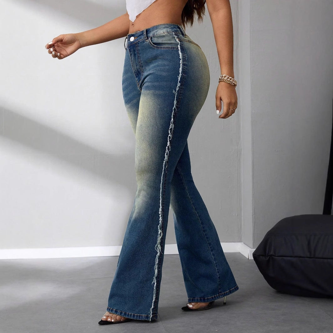 Jean évasé pour femmes au style vintage moderne avec ourlet effiloché Chic und Stil