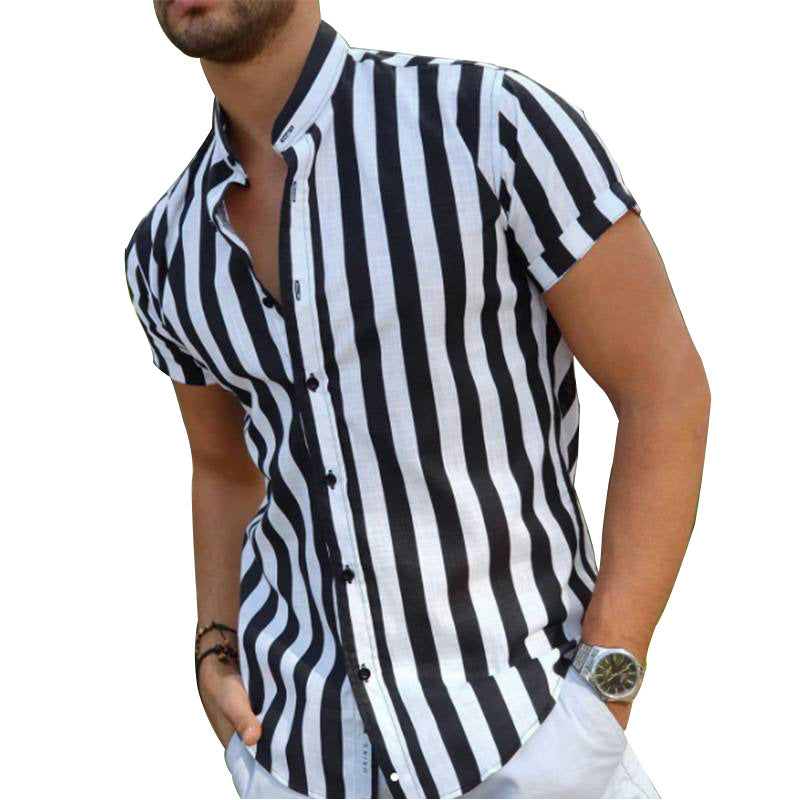Chemise à manches courtes pour hommes avec un motif à rayures moderne et un col montant Chic und Stil