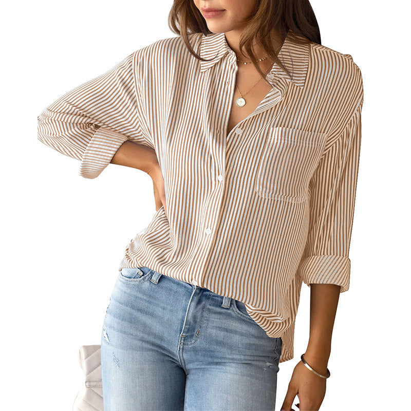 Blouse décontractée pour femmes avec de fines rayures et poche poitrine Chic und Stil