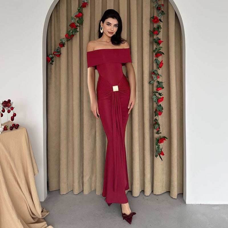 Robe maxi décolletée pour femmes avec silhouette élégante Chic und Stil