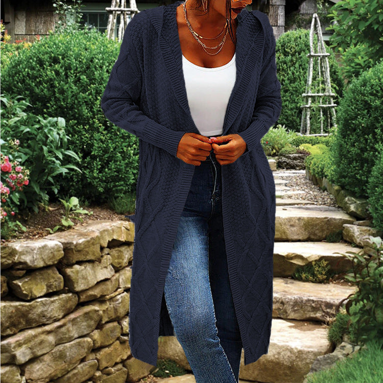 Cardigan en tricot pour femmes avec capuche et motif en torsades luxueux Chic und Stil