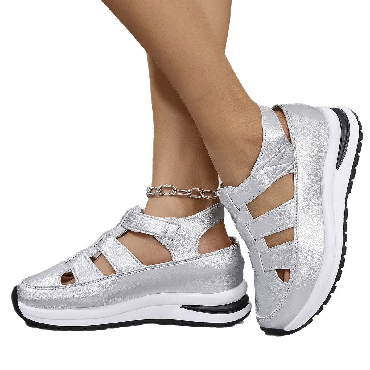 Sandales confortables pour femmes avec des rayures croisées à la mode et un matériau supérieur respirant Chic und Stil.