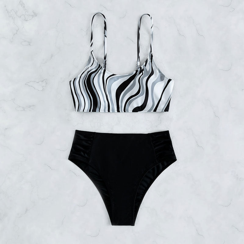 Chic und Stil striped high-waisted bikini set for women