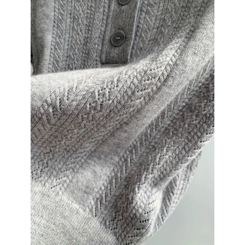 Top polo en tricot texturé pour femme avec détail en perles Chic und Stil
