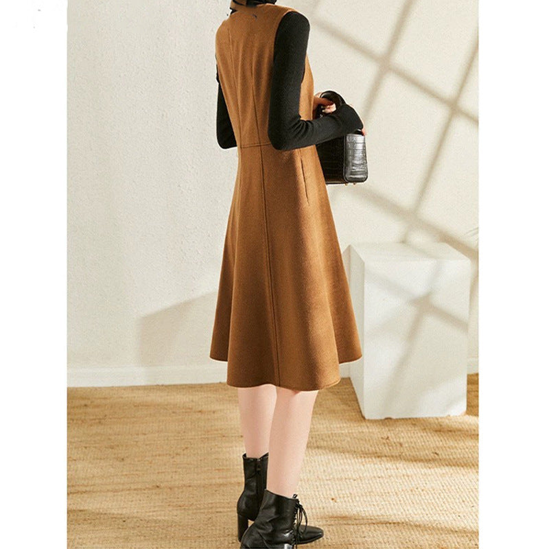 Robe midi A-line pour femmes avec design en V Chic und Stil