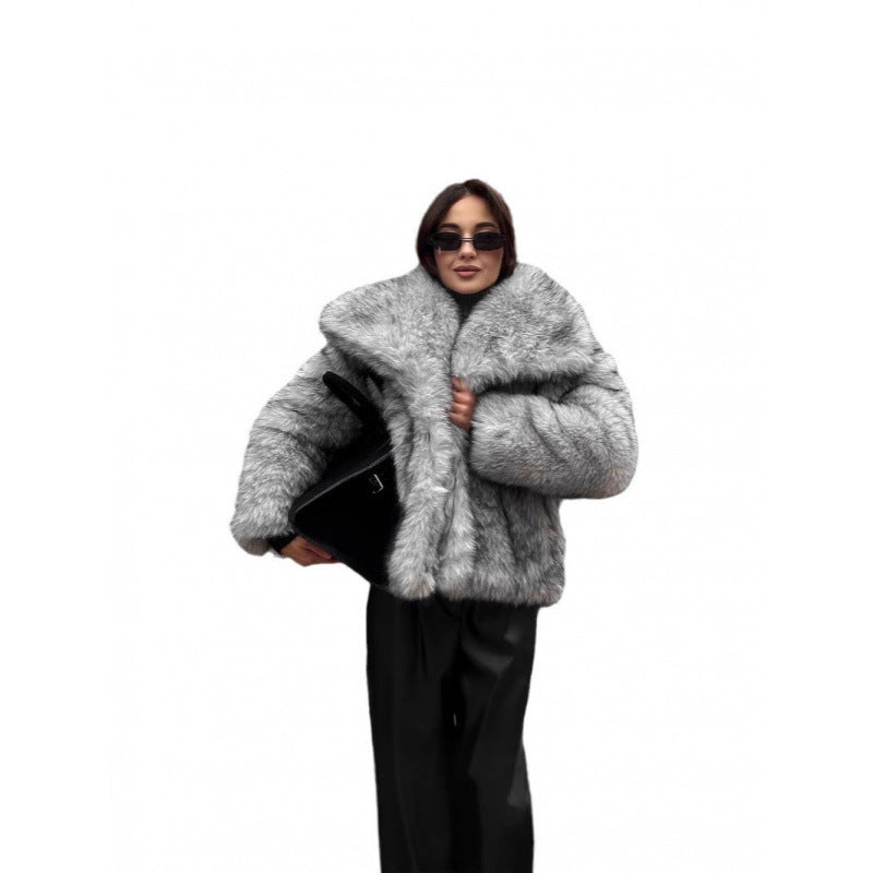 Faux fur jacket for women with oversized collar and relaxed fit Chic and Style