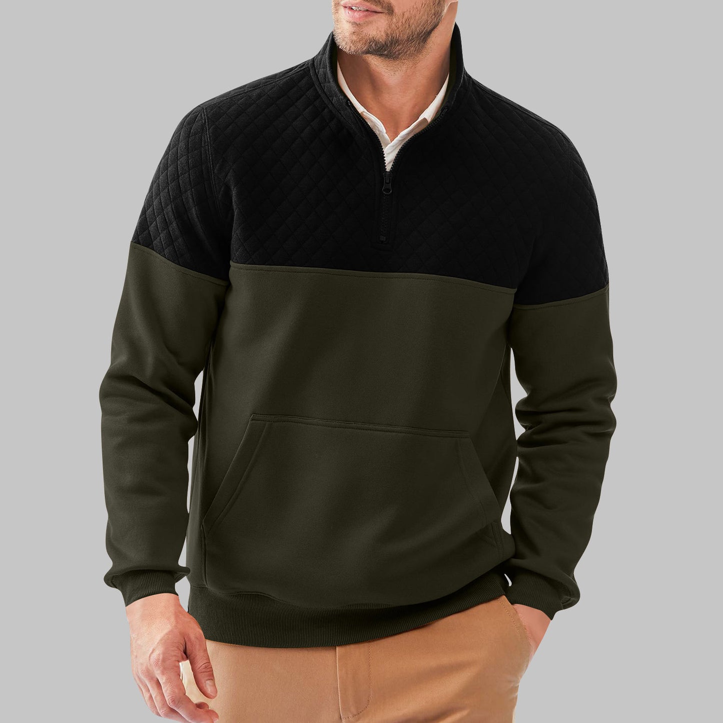Quilted pullover for men with high collar and practical kangaroo pocket Chic and Style