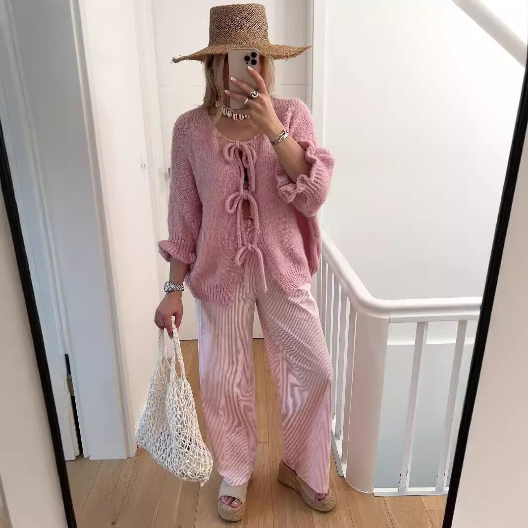 Cardigan décontracté pour femmes avec des détails de lacets ludiques et des manches courtes Chic und Stil
