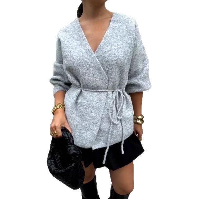 Pull-over à nouer pour femmes avec taille et détails stylés Chic und Stil