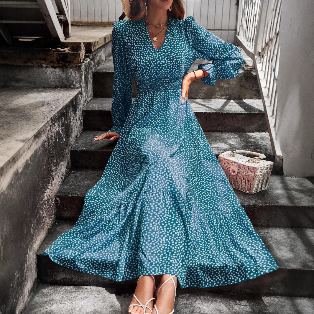 Robe midi femme avec des pois floraux et une jupe évasée Chic und Stil