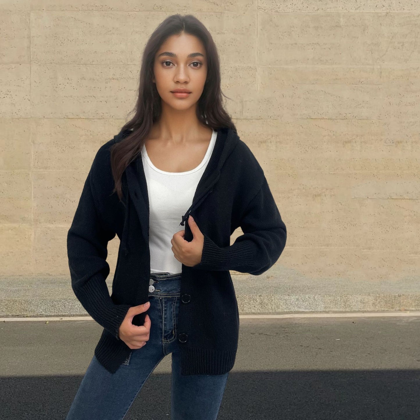 Cardigan en tricot décontracté pour femmes avec capuche et grands boutons Chic und Stil