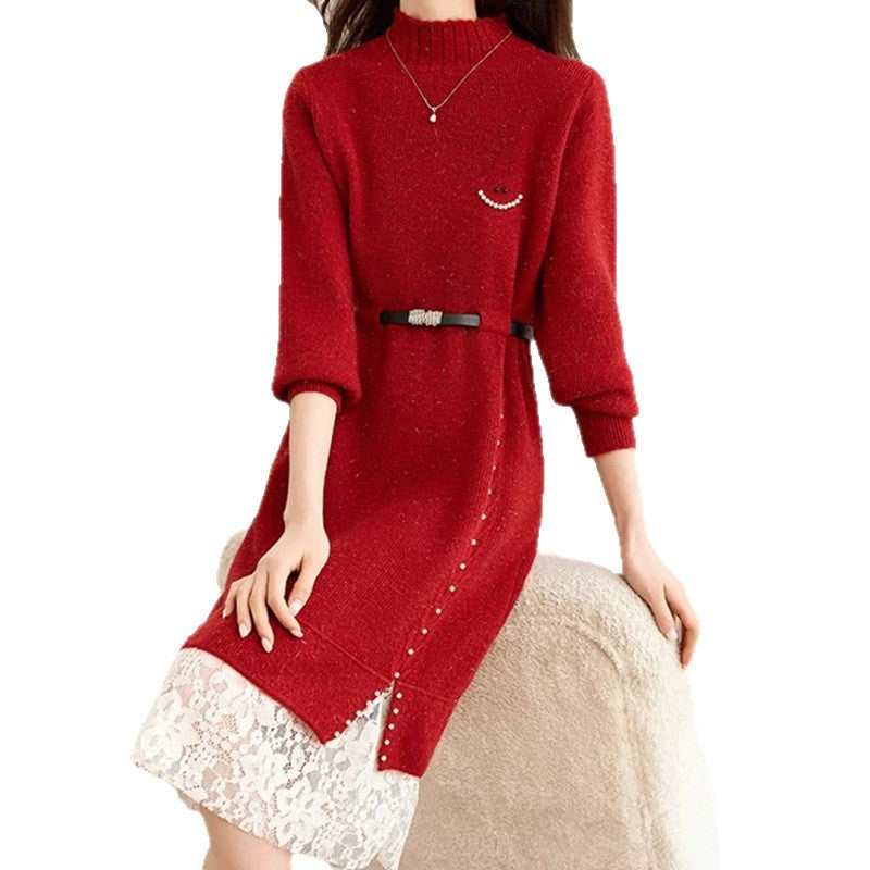 Robe en tricot pour femmes avec des détails de boutons décoratifs et de la dentelle Chic und Stil
