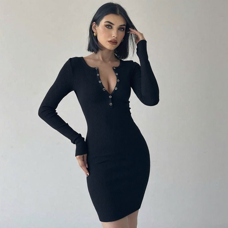 Robe en tricot ajustée pour dames avec patte de boutonnage et décolleté en V profond Chic und Stil