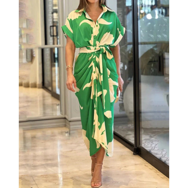 Robe maxi à nouer à l'avant avec imprimé floral Chic und Stil