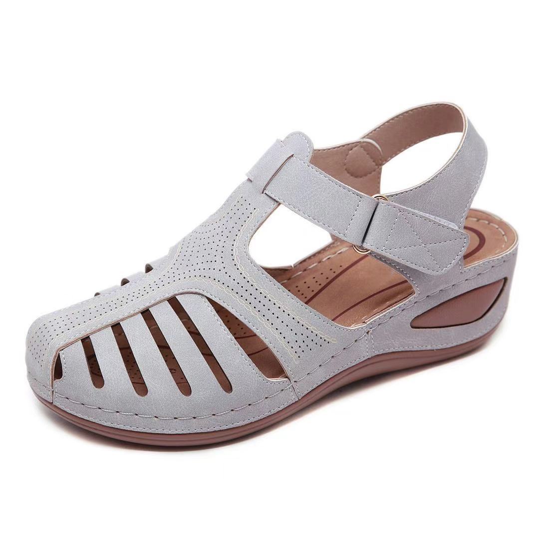 Sandales de confort respirantes pour femmes avec sangle réglable et semelle ergonomique Chic und Stil