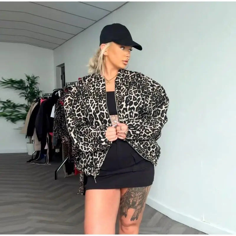 Veste bomber pour femmes à motif léopard à la mode Chic und Stil
