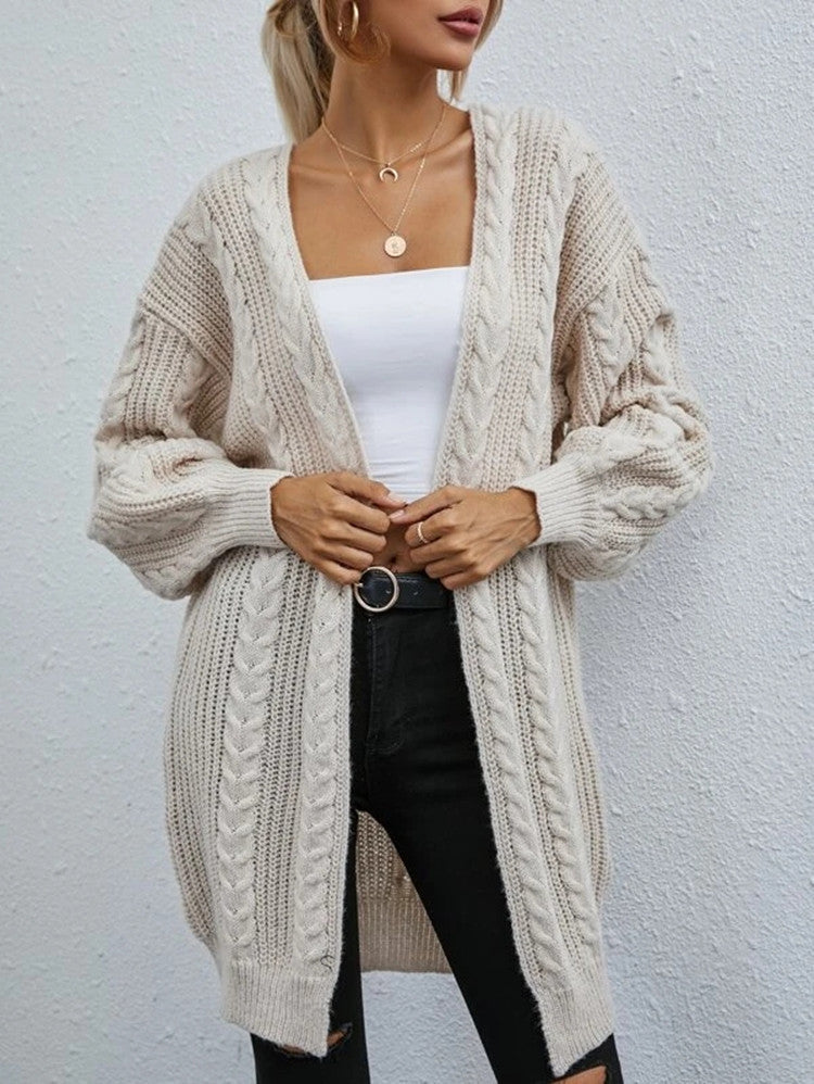Cardigan en tricot épais pour femmes avec une coupe oversize décontractée et un motif en torsade raffiné Chic und Stil