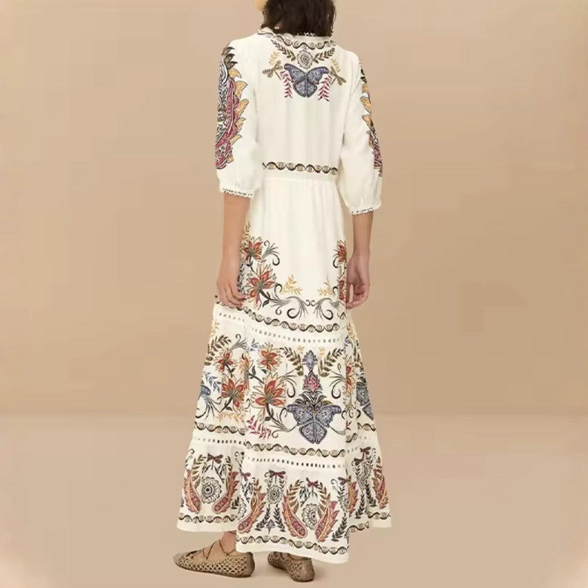 Robe maxi femme avec broderies florales et décolleté en V Chic und Stil