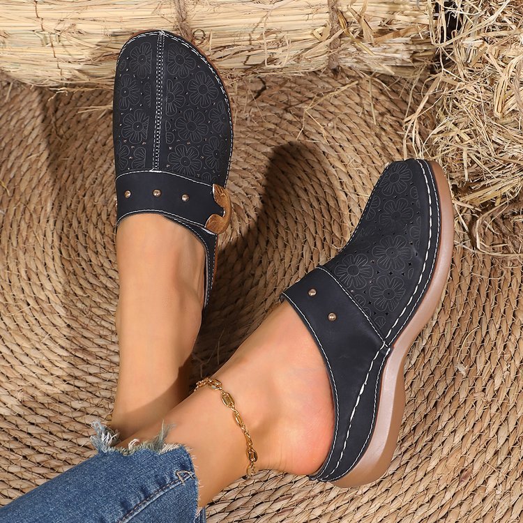 Sabots confortables pour dames avec décorations élégantes Chic und Stil