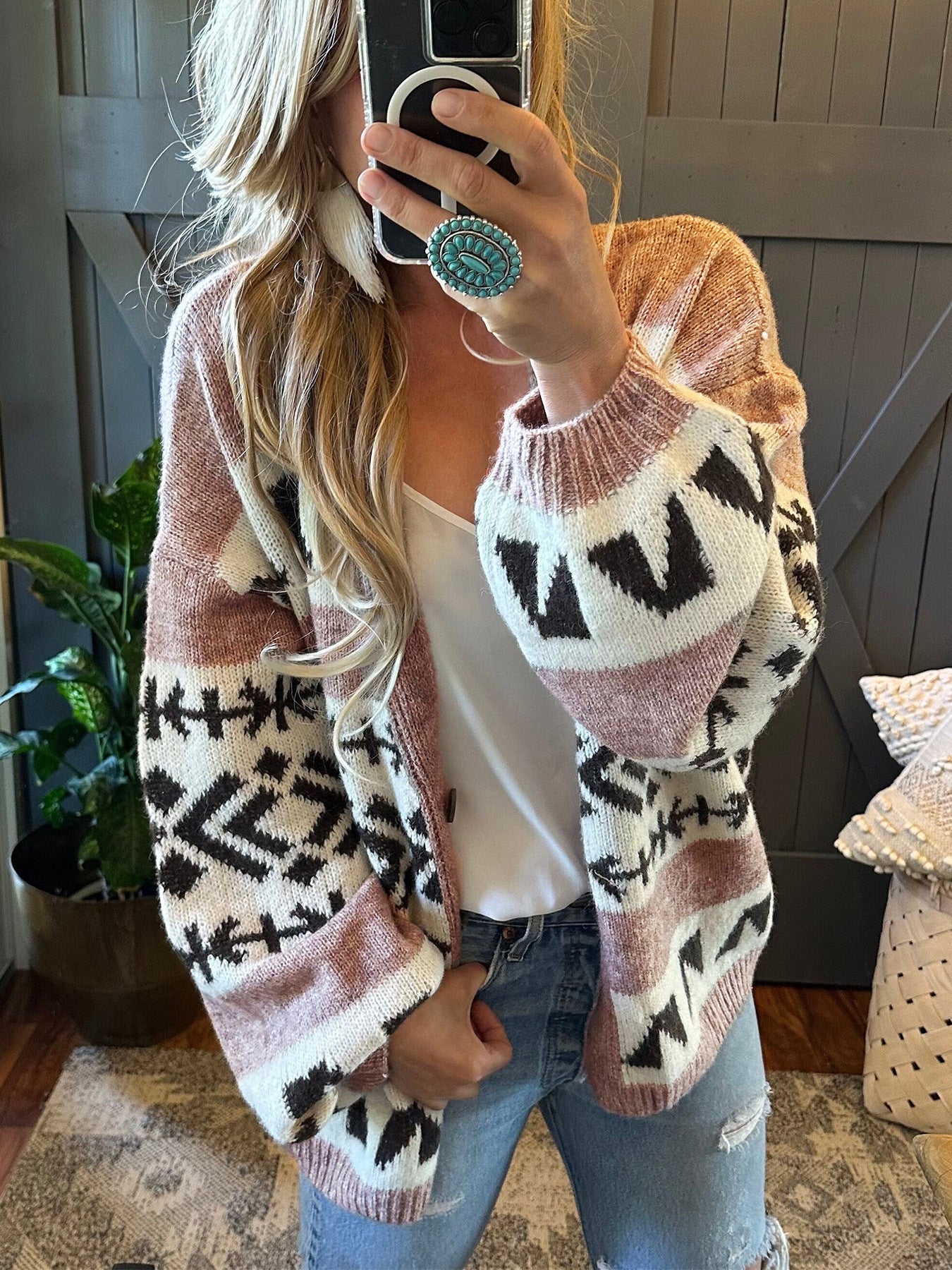 Veste en tricot confortable pour femmes avec motif ethnique décoratif et coupe ouverte Chic und Stil