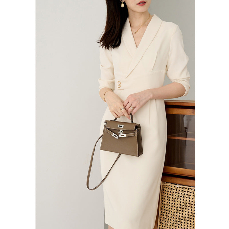 Robe de bureau midi sur mesure pour femmes Chic und Stil
