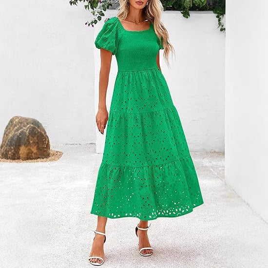 Robe maxi pour femmes avec motif ajouré décoratif et manches bouffantes Chic und Stil