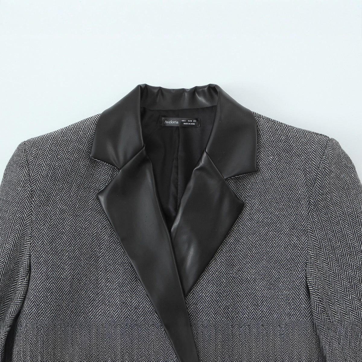 Blazer mode femme avec double rangée de boutons et élégant revers Chic und Stil
