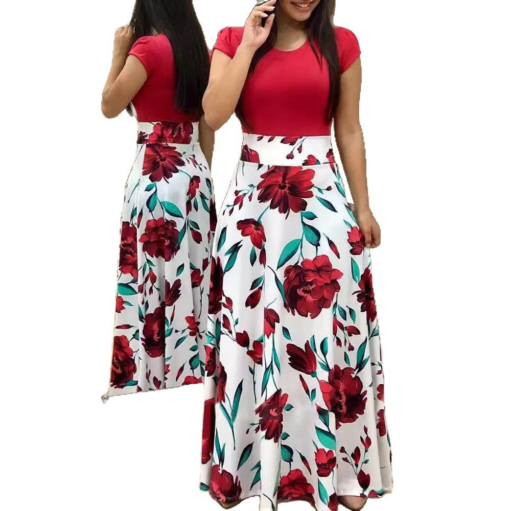 Robe maxi florale pour femmes avec haut cintré Chic und Stil