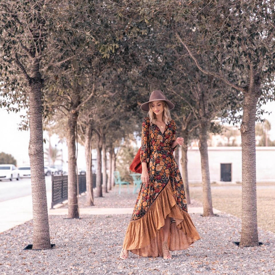Robe portefeuille pour femmes avec design floral et manches élégantes Chic und Stil