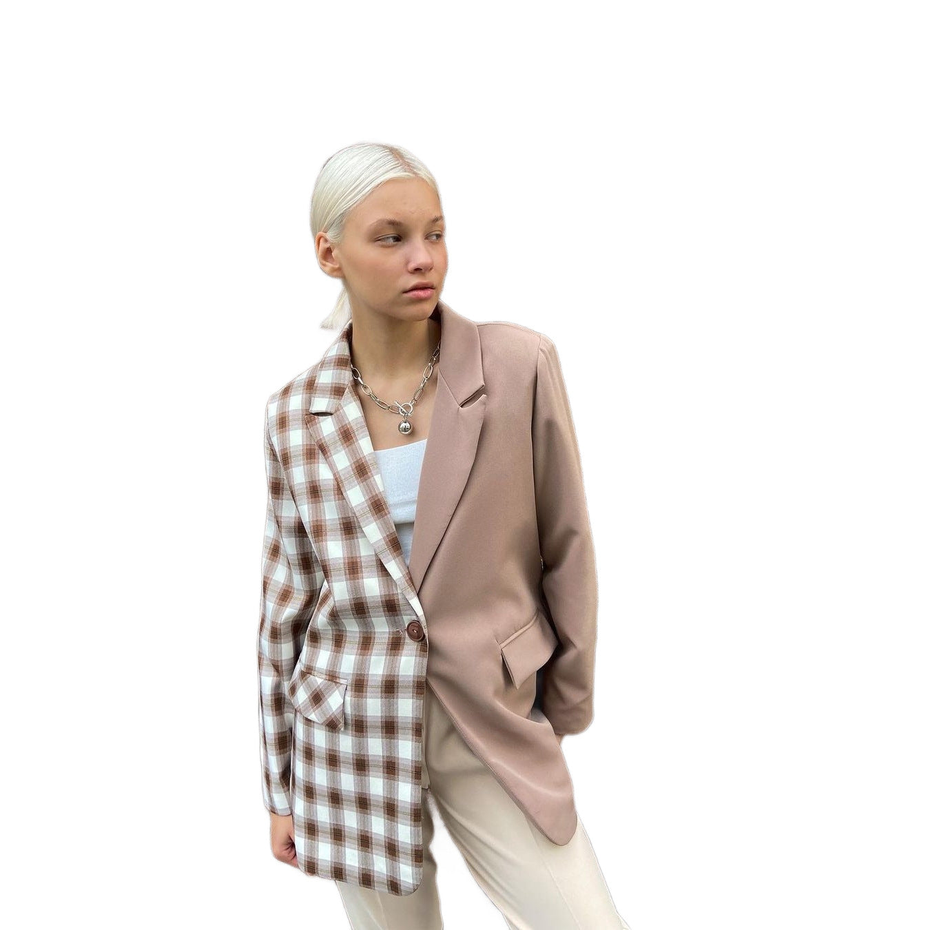 Blazer à carreaux pour femme avec coupe douce Chic und Stil