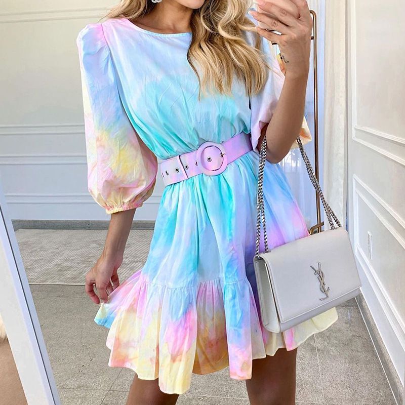 Robe mini à manches bouffantes avec ceinture taille Chic und Stil pour femmes