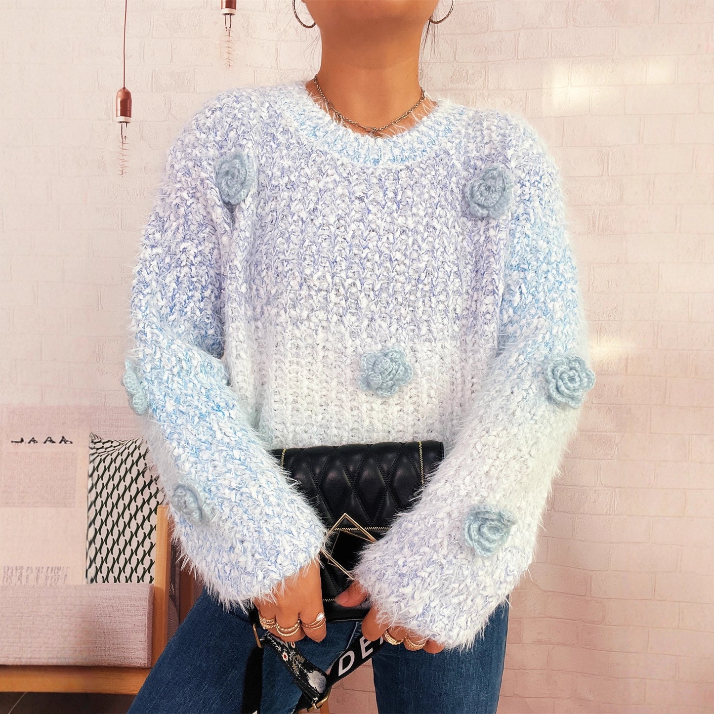 Dames pull confortable et moelleux avec des appliqués floraux ludiques Chic und Stil