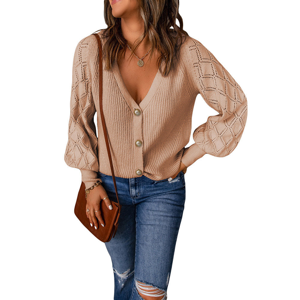 Dame cardigan avec motif de côtes romantique et détails de boutons élégants Chic und Stil