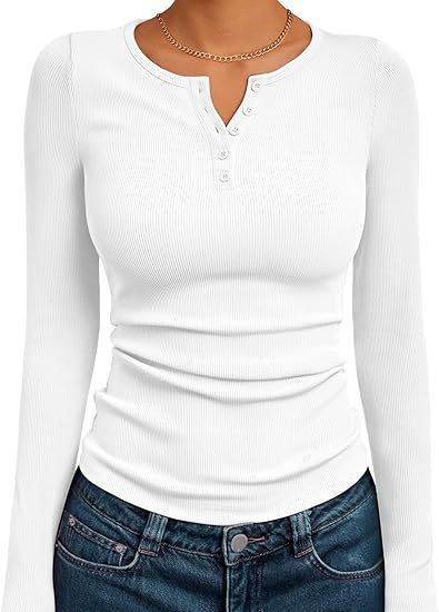 Chemise à manches longues ajustée pour femmes avec patte de boutonnage et structure en rib Chic und Stil